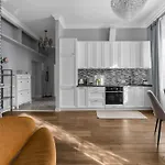Apartment Old Town - Location, Nearby River - By Rentujemy Warschau