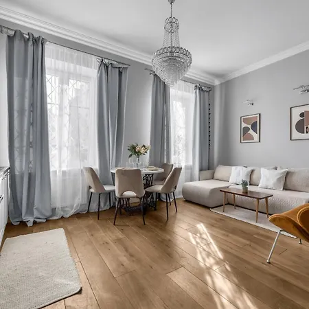Old Town - Location, Nearby River - By Rentujemy Apartment